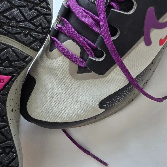 Nike Air Zoom Pegasus 39 Shield Womens 6.5 White Purple Running Shoes - Picture 5 of 16